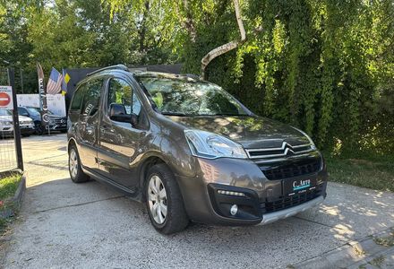 Продам Citroen Berlingo пасс. 2016 года в Черновцах