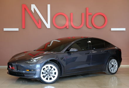 Продам Tesla Model 3 2023 года в Одессе