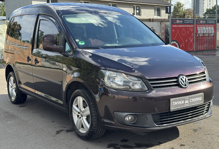 Продам Volkswagen Caddy пасс. 2.0 MT (109 к.с.) 2011 года в Киеве