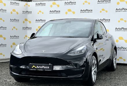 Продам Tesla Model Y 2022 года в Луцке