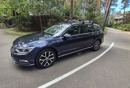 Продам Volkswagen Passat B8 Highline 2015 года в Киеве