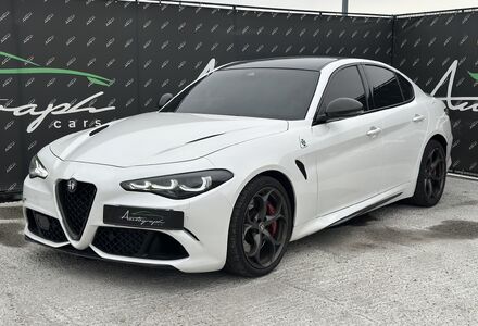 Продам Alfa Romeo Giulia Quadricoglio 2.9 Biturbo 2018 року у Києві