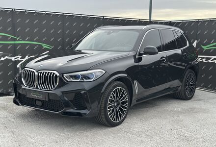 Продам BMW X5 Xdrive40i M-paket 2022 року у Києві
