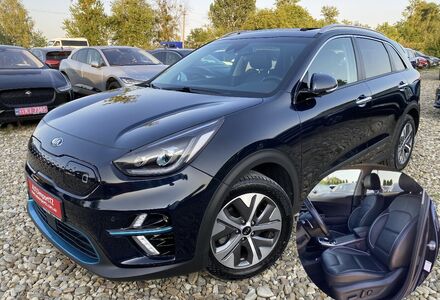Продам Kia e-Niro 64 kWh Макс. комплектація Люк. 2020 року у Львові