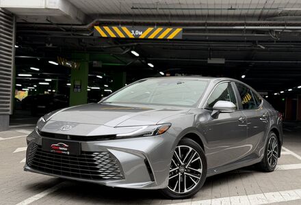 Продам Toyota Camry XLE HEV e-CVT AWD 2025 року у Києві
