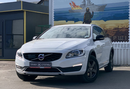 Продам Volvo V60 2016 года в Киеве