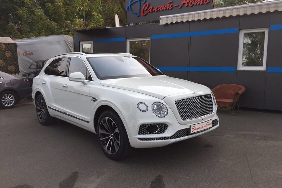 Продам Bentley Bentayga 2016 года в Киеве