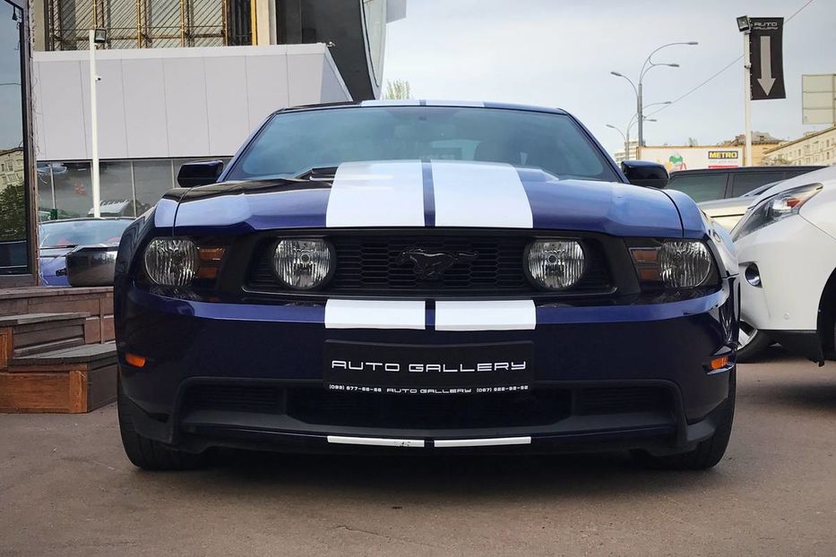 Продам Ford Mustang GT 2010 года в Киеве