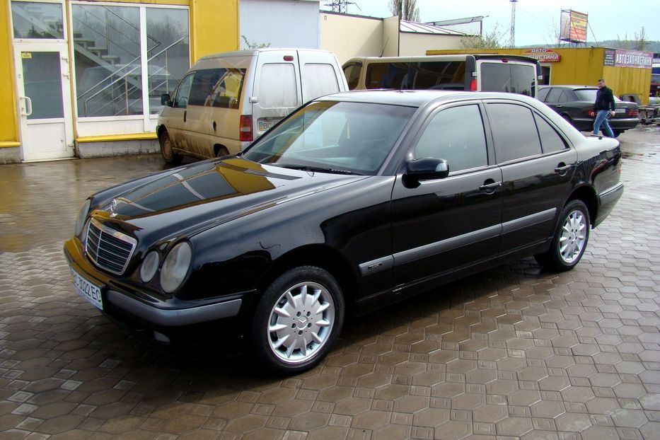 Продам Mercedes-Benz E-Class 2000 года в Львове
