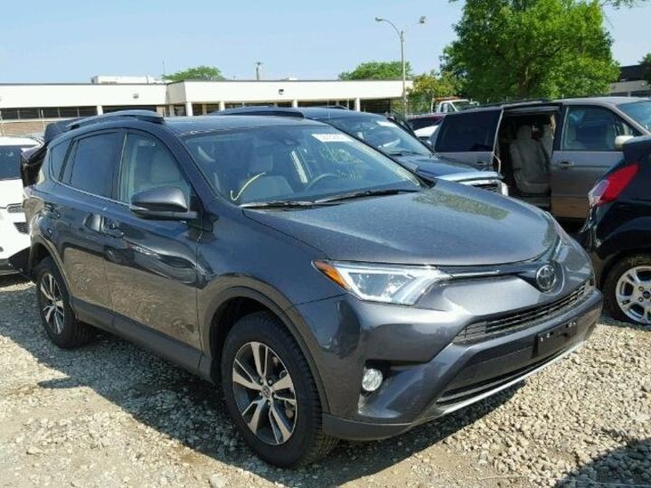 Продам Toyota Rav 4 XLE 2017 года в Днепре