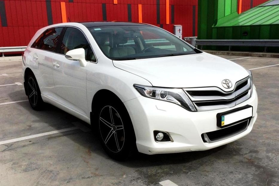 Продам Toyota Venza AWD 2013 года в Киеве