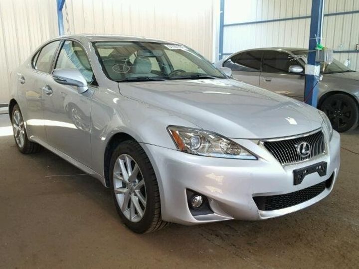 Продам Lexus IS 250 2011 года в Киеве