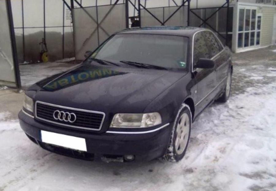 Продам Audi A8 2.5TDI Quattro 2001 года в Одессе