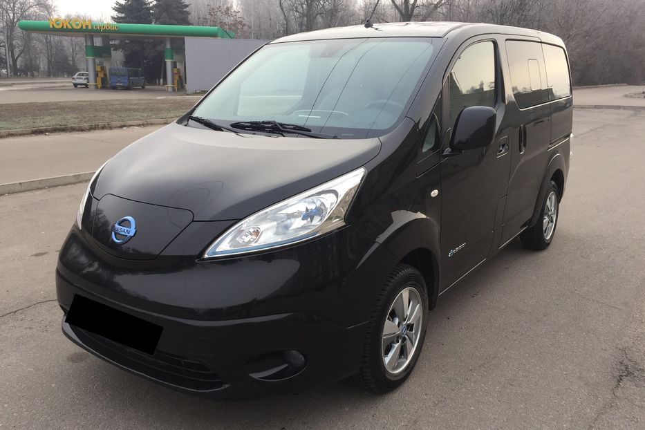 Продам Nissan e-NV200 2015 года в Днепре