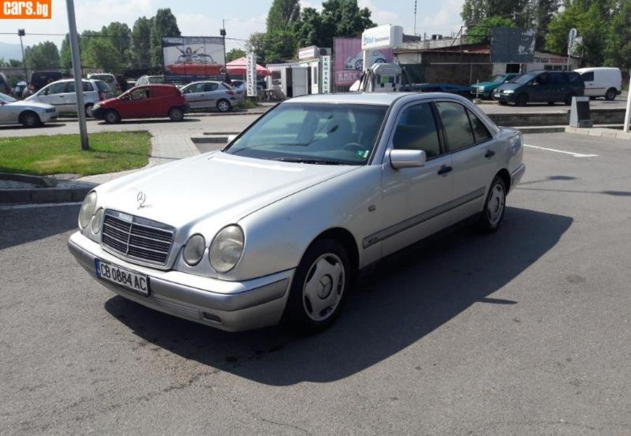 Продам Mercedes-Benz E-Class E 200 CDI 1999 года в Одессе