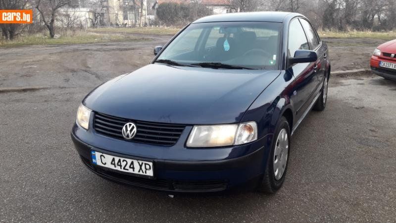 Продам Volkswagen Passat B5 1.6I 1998 года в Одессе