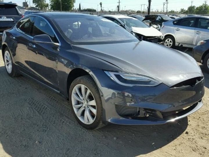 Продам Tesla Model S 60 2016 года в Харькове