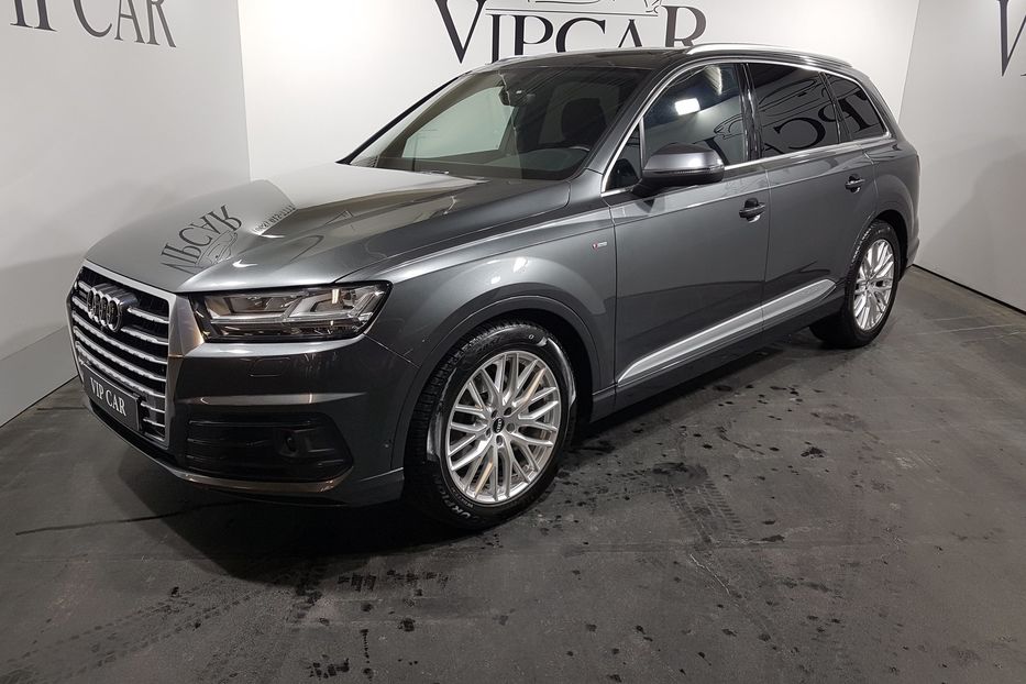 Продам Audi Q7 S-Iine 2016 года в Киеве