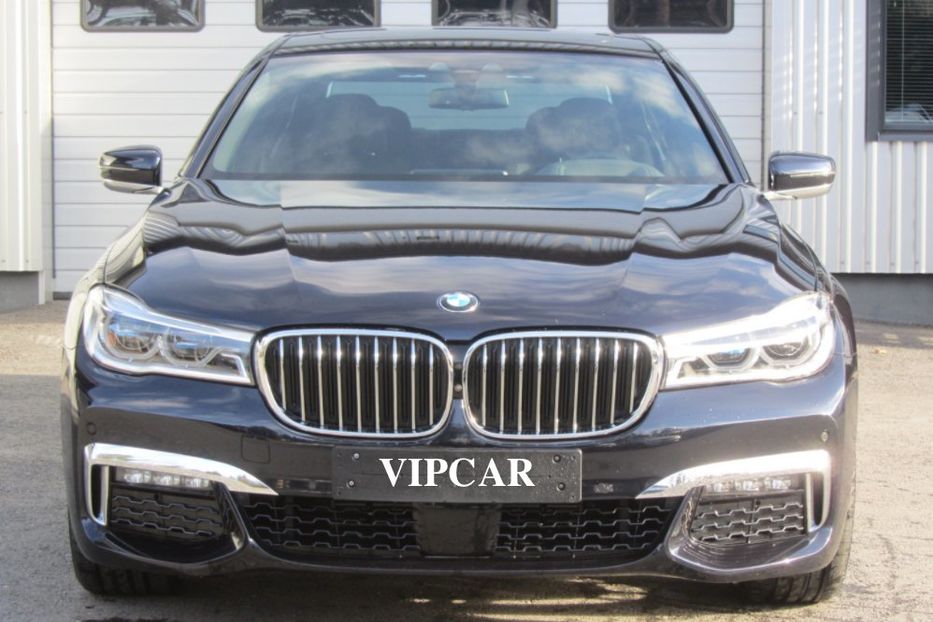 Продам BMW 730 2018 года в Киеве