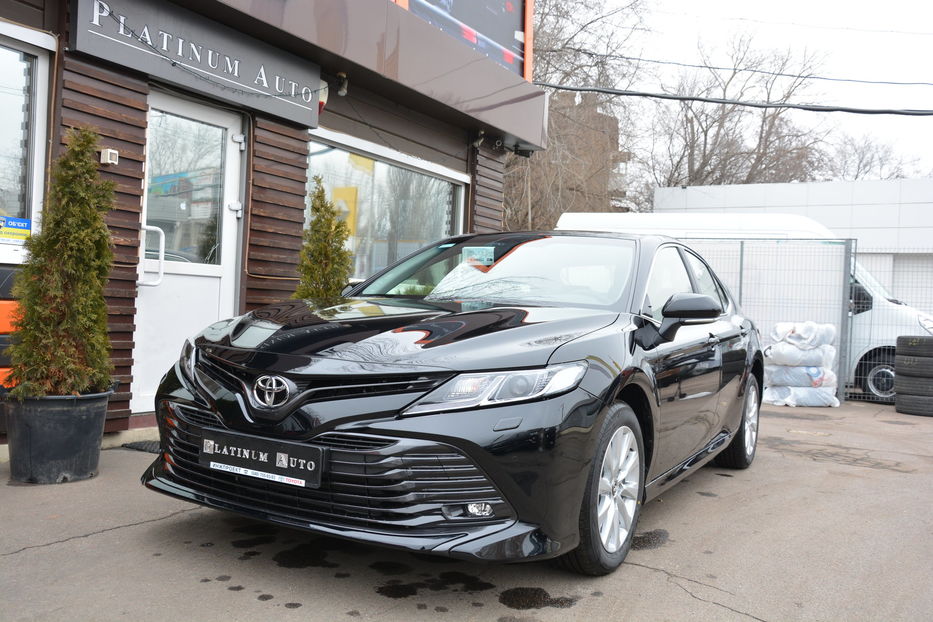 Продам Toyota Camry ELEGANCE  2018 года в Одессе
