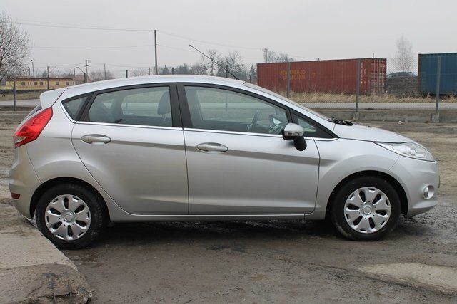 Продам Ford Fiesta Titanium. 2011 года в Львове