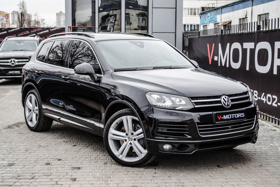 Продам Volkswagen Touareg 4.2D R-Line 2013 року у Києві