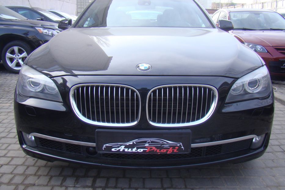 Продам BMW 750 2011 года в Одессе