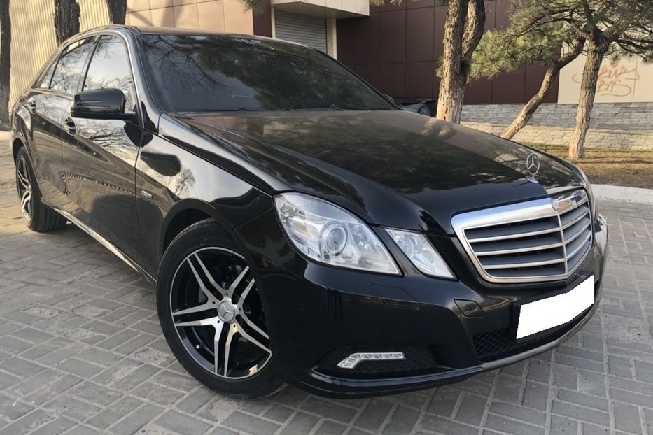 Продам Mercedes-Benz E-Class CDI 2009 года в Днепре