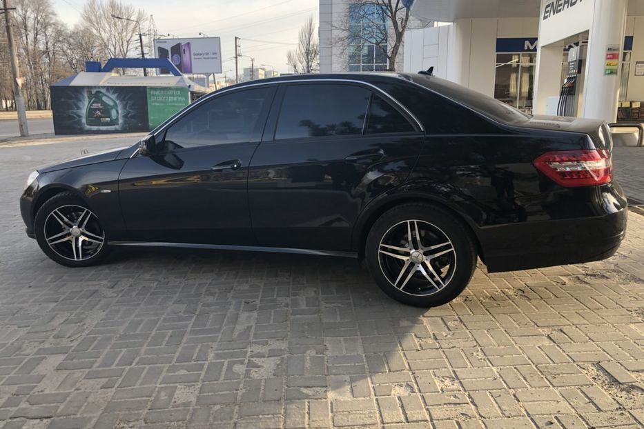 Продам Mercedes-Benz E-Class CDI 2009 года в Днепре