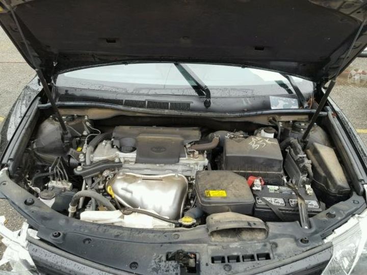 Продам Toyota Camry 2,5 LE (50) 2012 года в Днепре