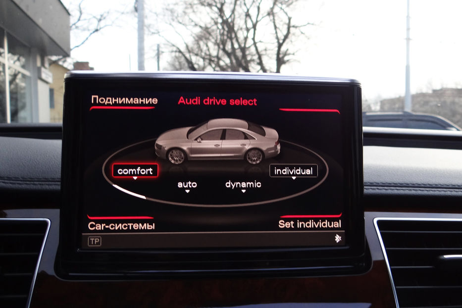 Продам Audi A8 2011 года в Одессе