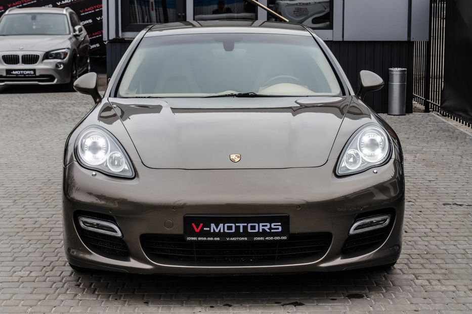 Продам Porsche Panamera Turbo  2011 года в Киеве