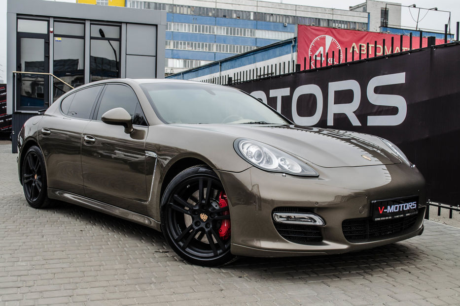 Продам Porsche Panamera Turbo  2011 года в Киеве