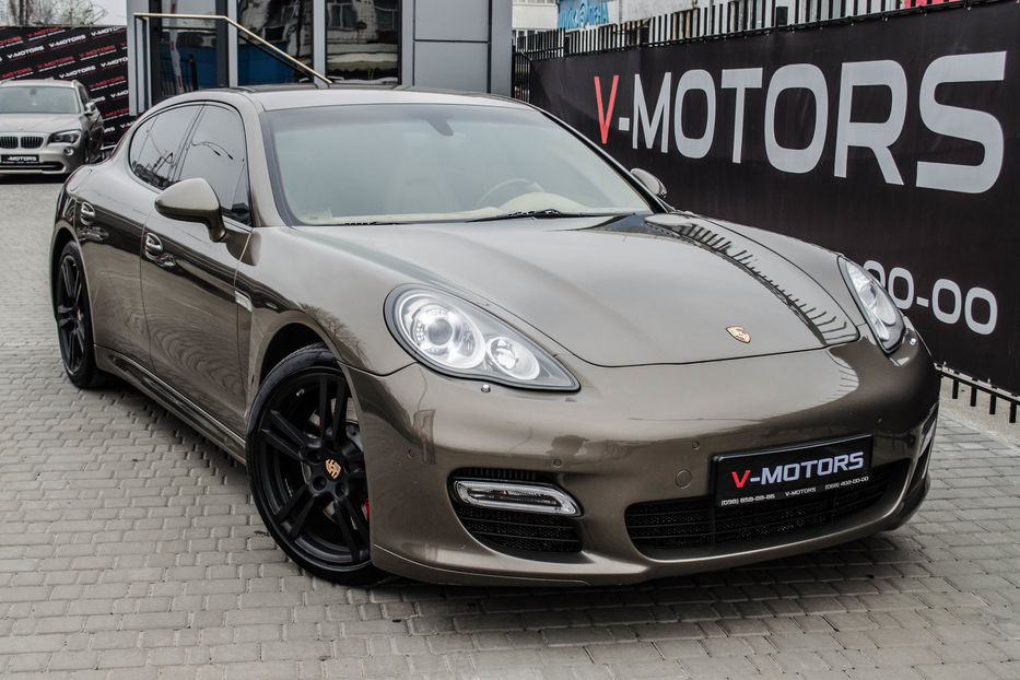 Продам Porsche Panamera Turbo  2011 года в Киеве