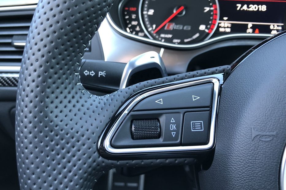 Продам Audi RS6 PERFORMANCE 2017 года в Киеве