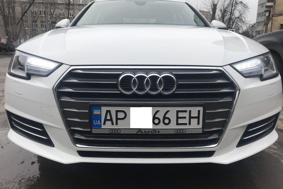 Продам Audi A4 Ultra Premium  2017 года в Харькове