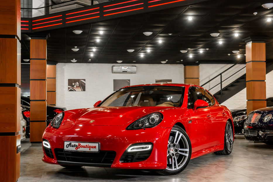 Продам Porsche Panamera GTS 2012 года в Одессе