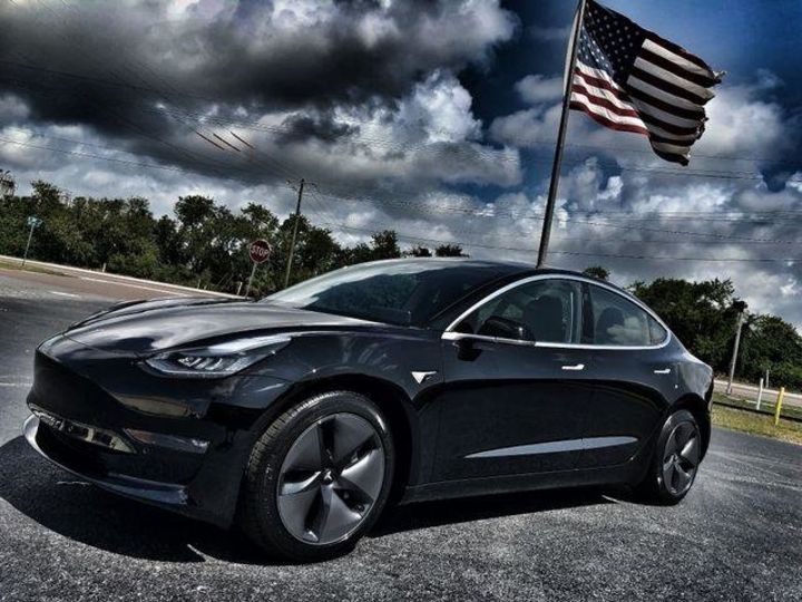 Продам Tesla Model X 3 2018 года в Харькове