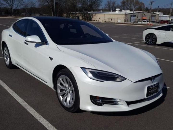 Продам Tesla Model S 90D 2016 года в Харькове