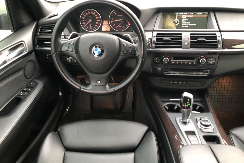 Продам BMW X5 X-Drive M-packet 2012 года в Днепре