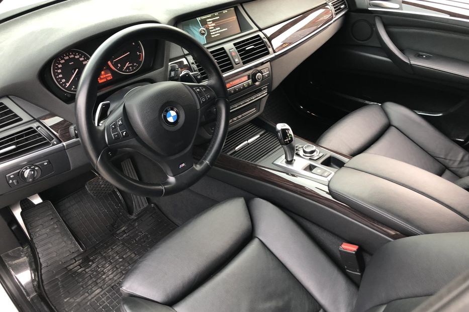 Продам BMW X5 X-Drive M-packet 2012 года в Днепре