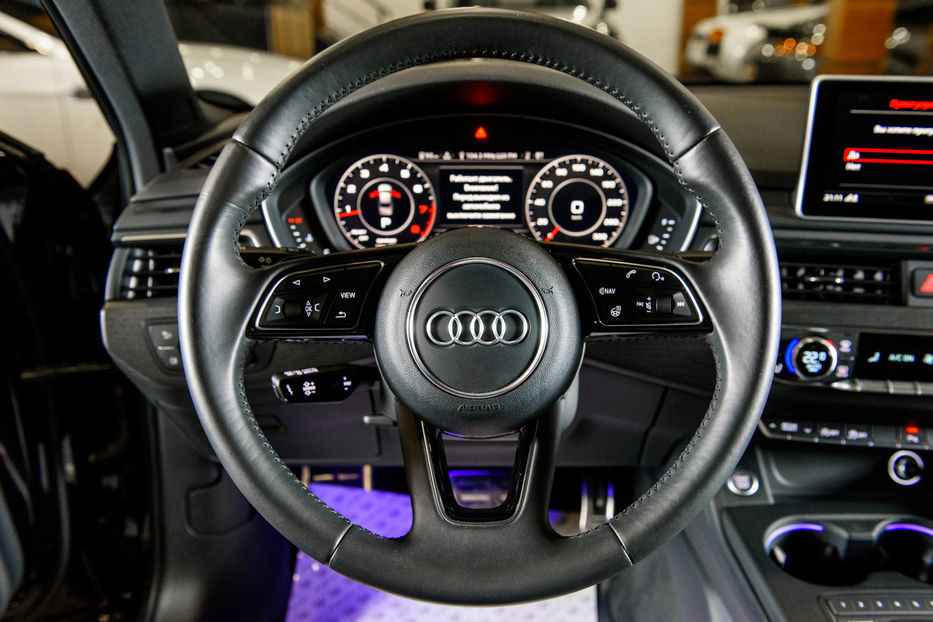 Продам Audi A4 quattro 2016 года в Одессе