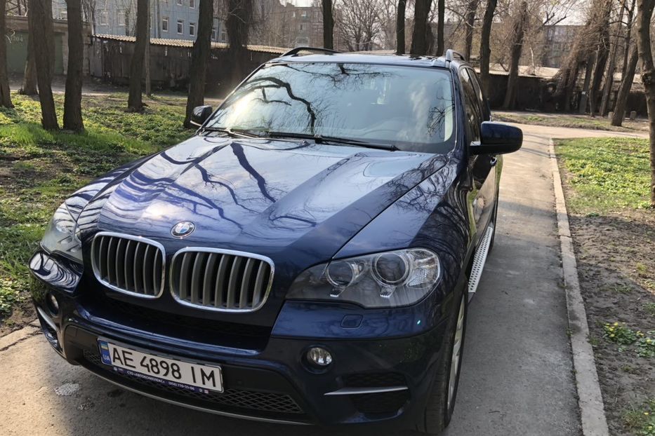 Продам BMW X5 2012 года в Днепре
