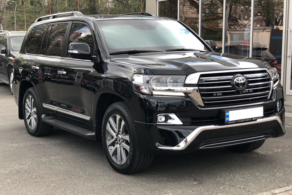 Продам Toyota Land Cruiser 200 SE ARMOURED  2017 года в Киеве