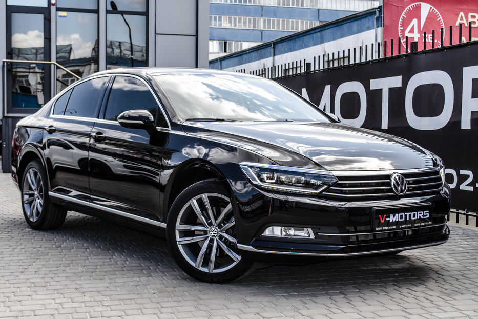 Продам Volkswagen Passat B8 Highline  2016 года в Киеве