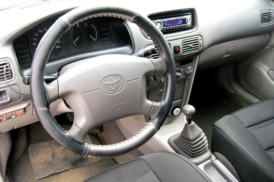 Продам Toyota Corolla 1998 года в Киеве