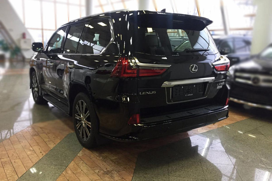 Продам Lexus LX 570 SPORT 2018 года в Киеве