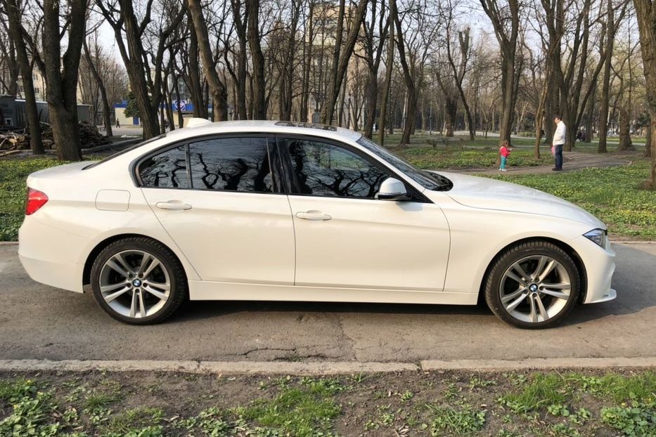 Продам BMW 328 2013 года в Днепре