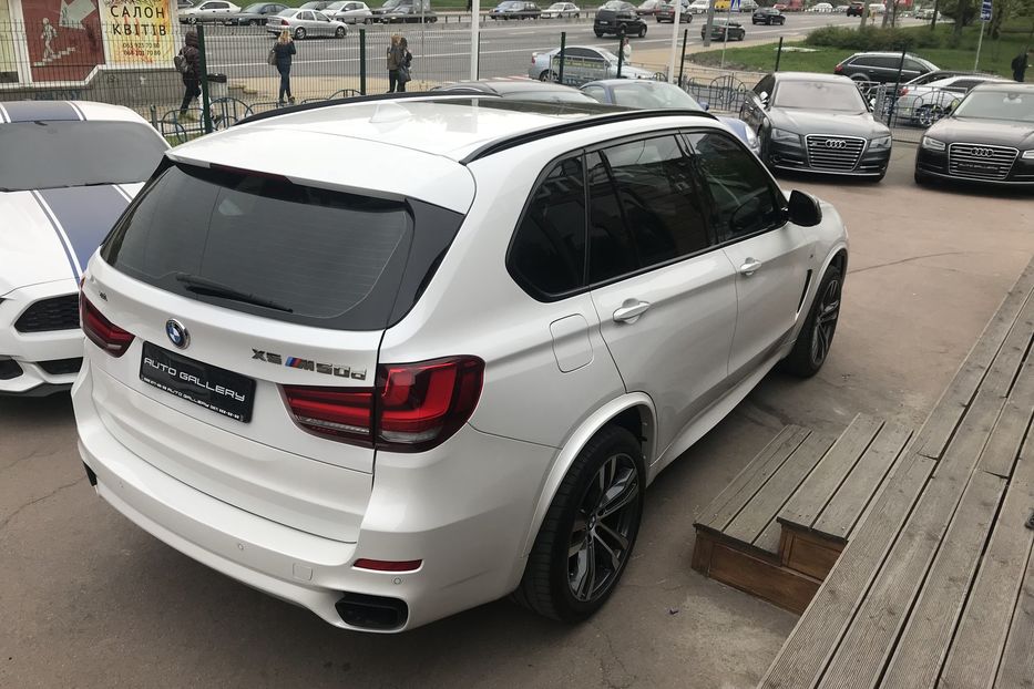 Продам BMW X5 M 50 D 2015 года в Киеве