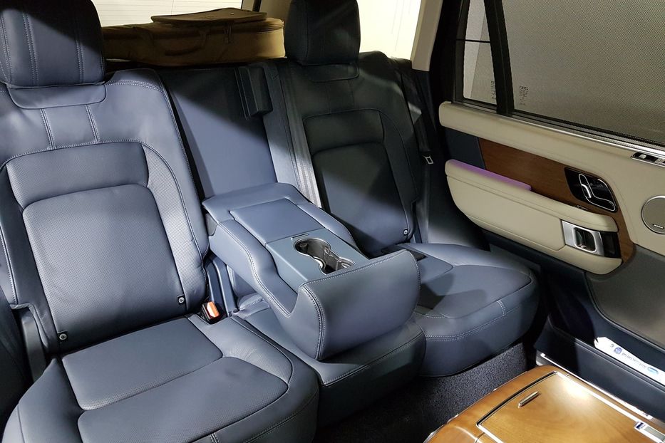 Продам Land Rover Range Rover VOGUE Long 2018 года в Киеве